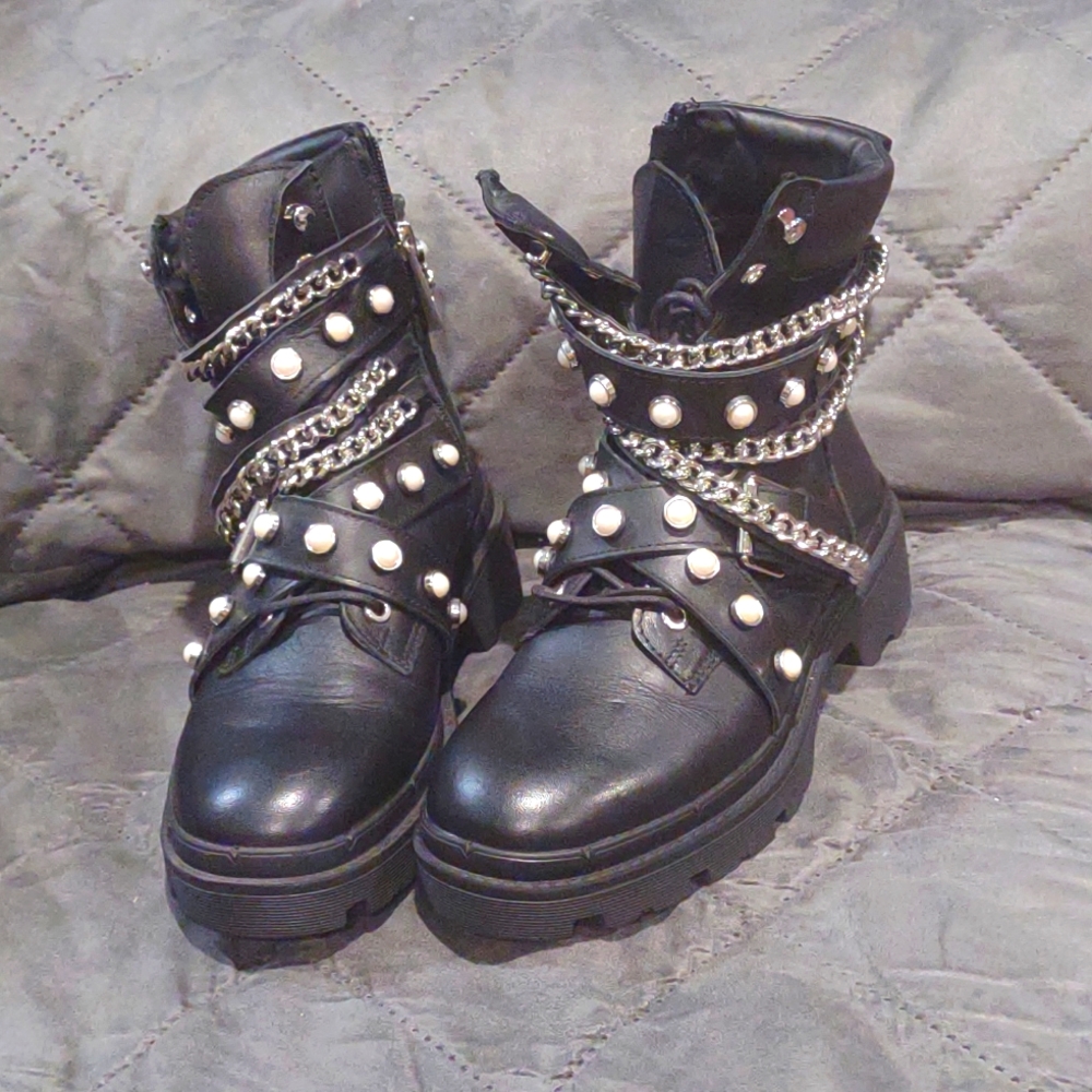 Zara Black Combat Boots With Pearls & Chains